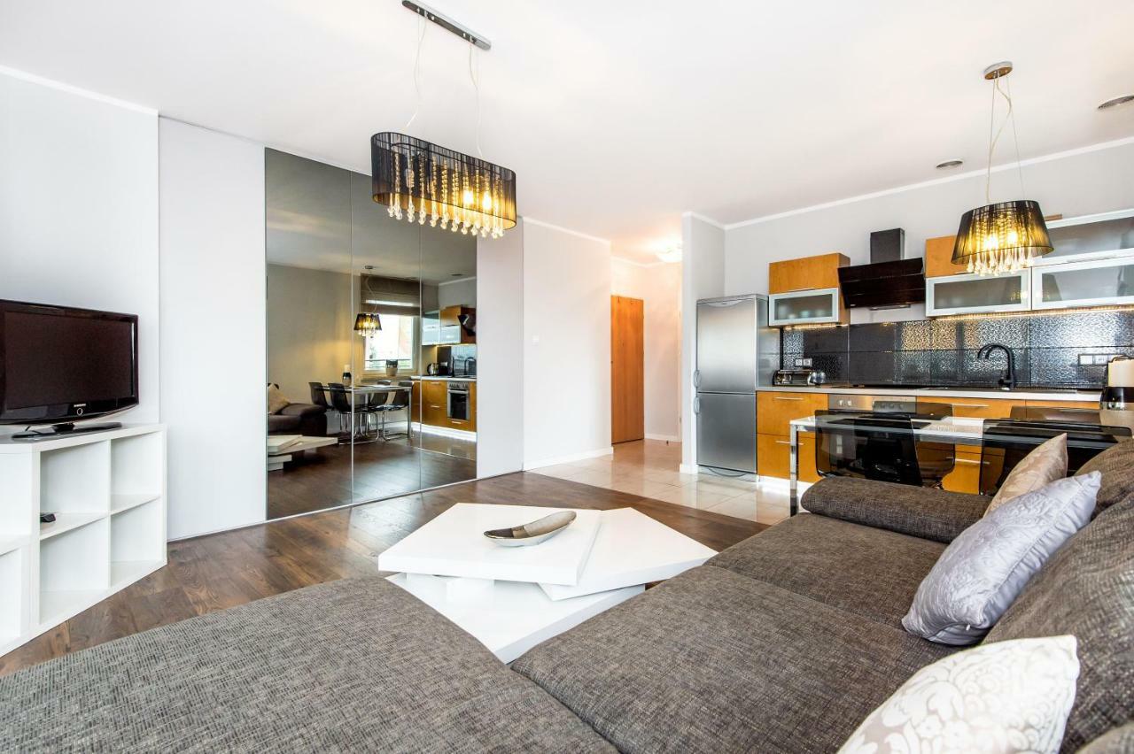 Super-Apartamenty Targi Poznanskie Exterior foto